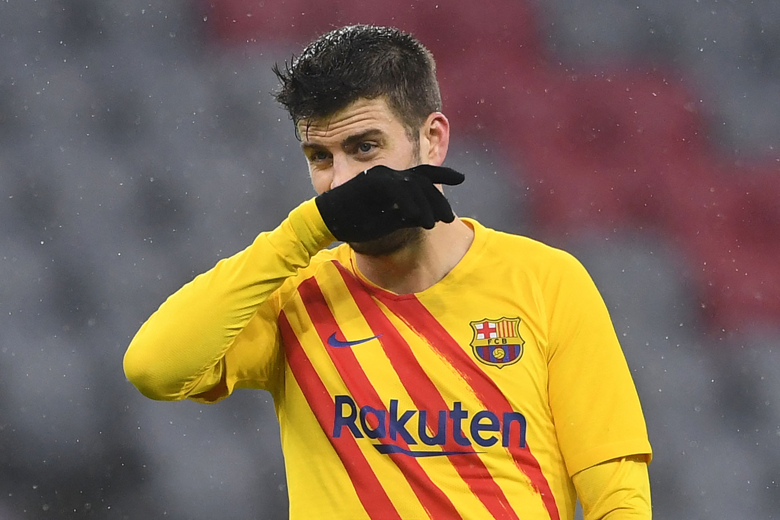 bayern-munchen-hajar-barcelona-tiga-gol-tanpa-balas_20211209_152710.jpg