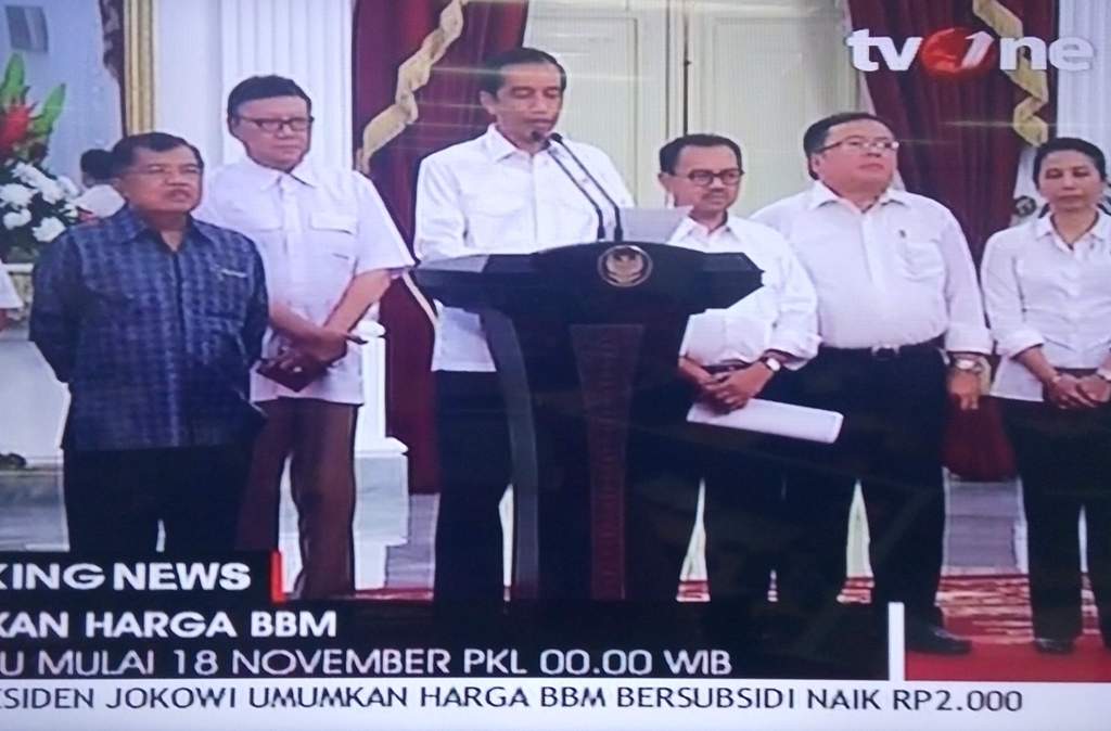 bbm-jokowi_20141117_220402.jpg