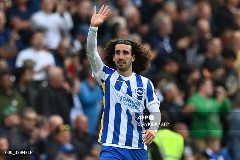 bek-brighton-spanyol-marc-cucurella-dadah.jpg