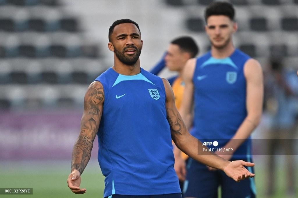 bek-inggris-kyle-walker-mengikuti-sesi-latihan-di-al-wakrah-sc.jpg