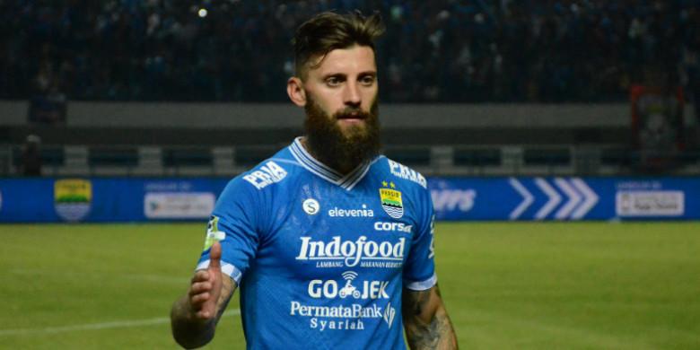 bek-persib-bandung-asal-serbia-bojan-malisic-2.jpg