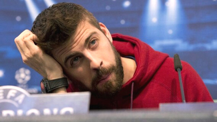 bek-timnas-spanyol-dan-barcelona-gerard-pique_20150906_084940.jpg