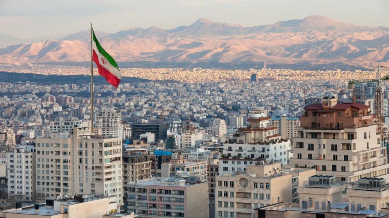 bendera-Iran-Teheran.jpg
