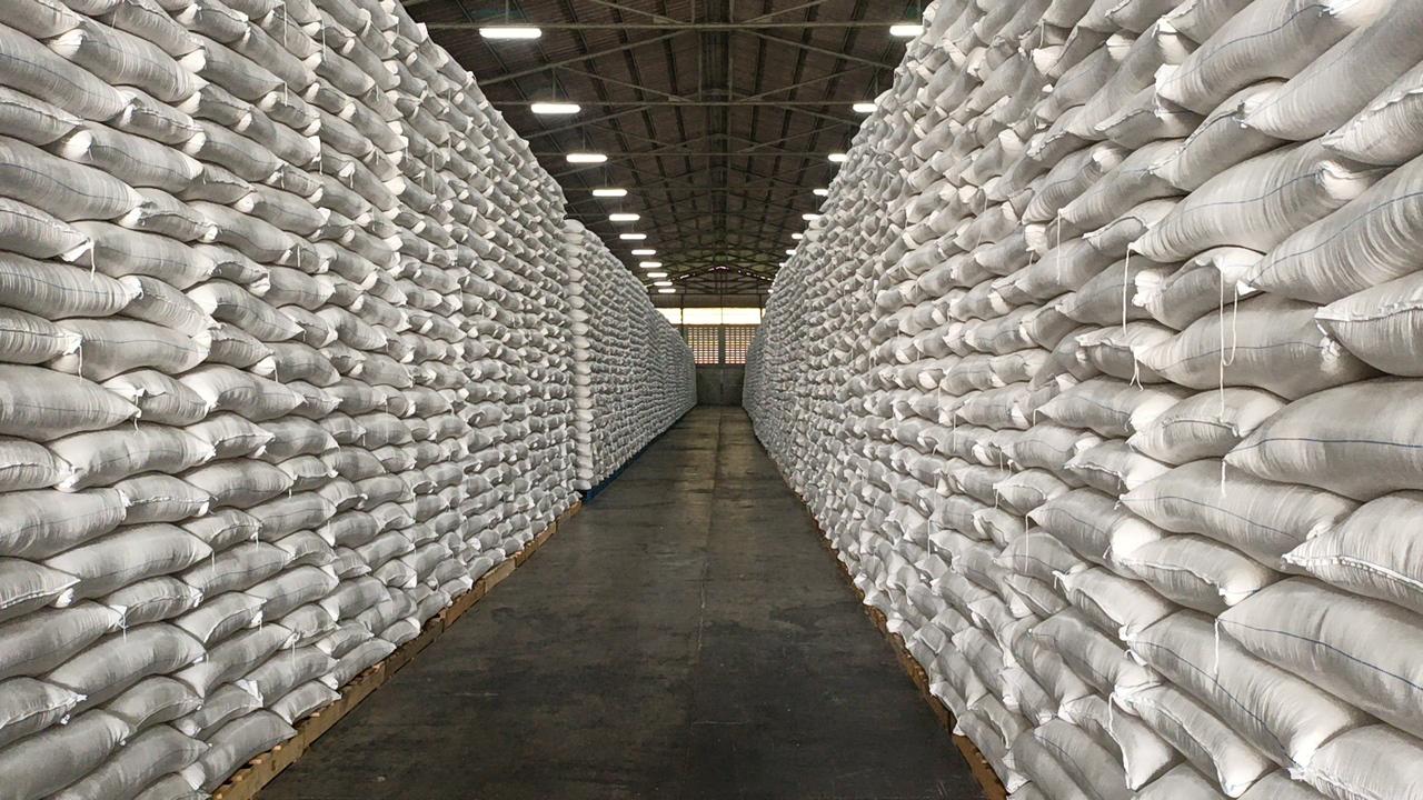 beras-bulog-gudang-9.jpg