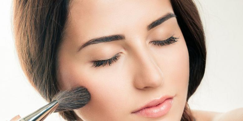 berdandan-merias-wajah-make-up_20160713_211649.jpg