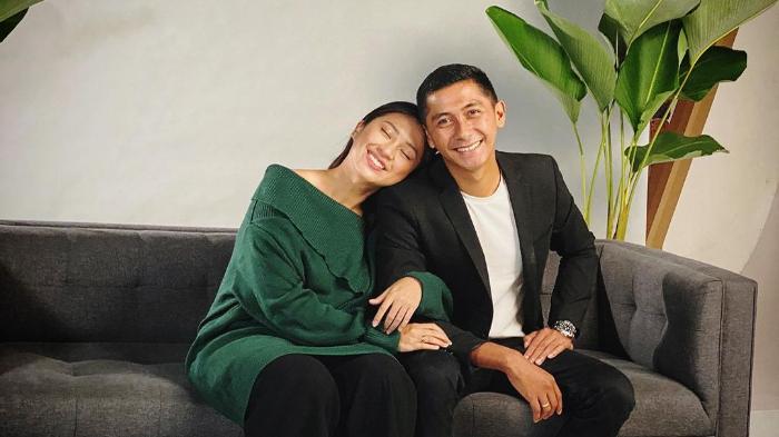 biodata-selebgram-tyna-kanna-mirdad.jpg
