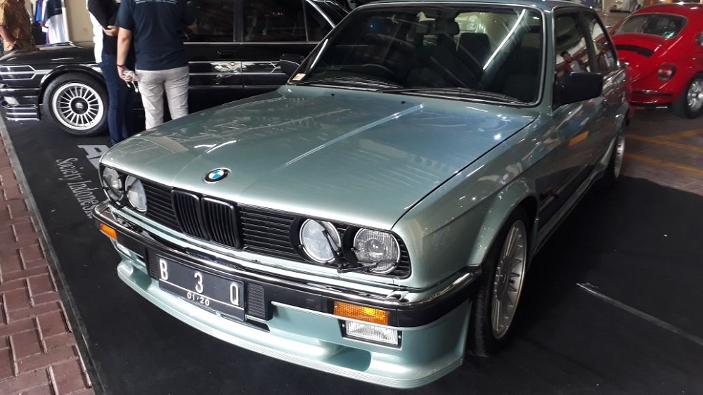 bmw-e30-coupe-2-pintu_20180403_134310.jpg