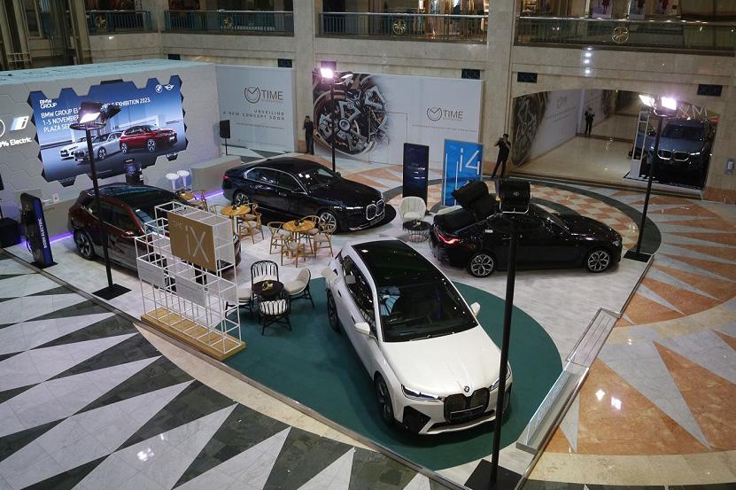 bmw-group-indonesiabmw-ix-bmw-i4-bmw-i7-bmw-xm-dan-mini-electric-mobil-listrik.jpg
