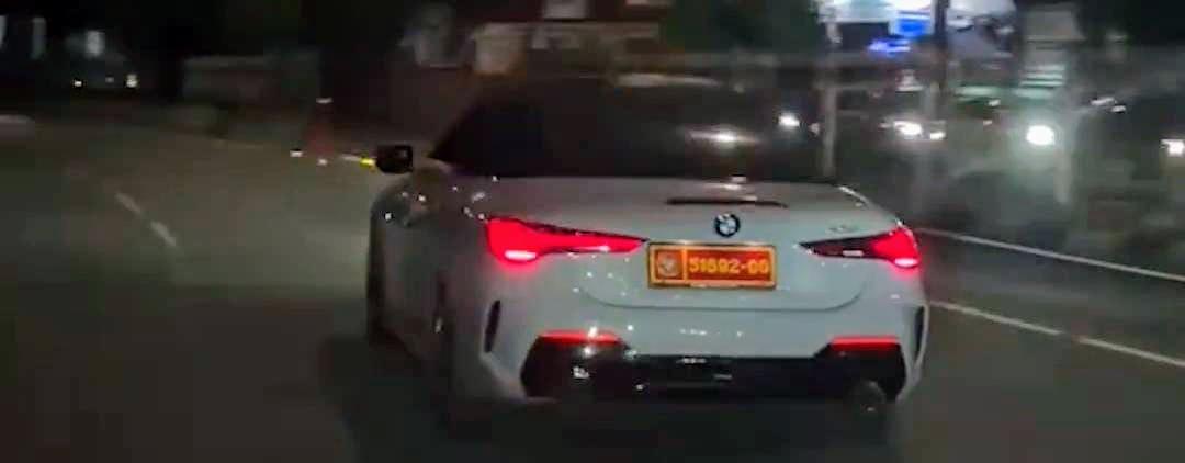 bmw-pakai-plat-kemenhan.jpg