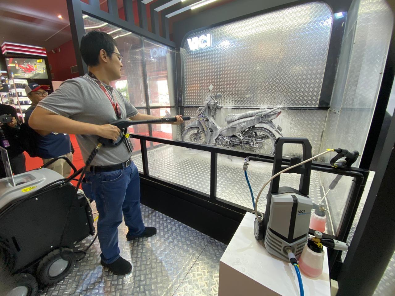 Tips Cuci Motor Agar Warna Tetap Awet, Tekanan Air Minimal 100 Bar