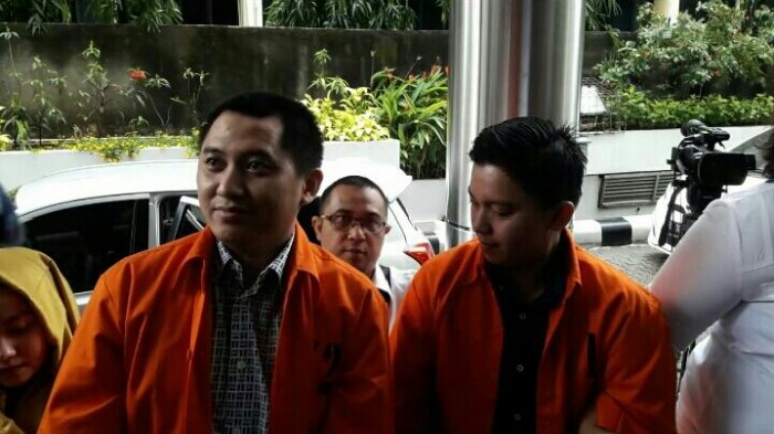 bos-first-travel-tiba-di-bareskrim-gedung-kkp_20170927_113238.jpg