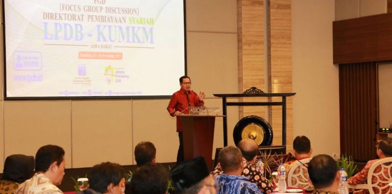 braman-setyo-di-aston-tropicana-bandung_20171129_212157.jpg