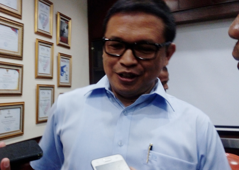 bridgen-pol-agung-setya-saat-di-temui-di-kemenkes-ri_20160712_163207.jpg