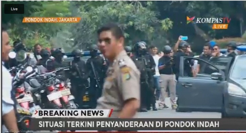 brimob-di-pondok-indah-nih3_20160903_134909.jpg