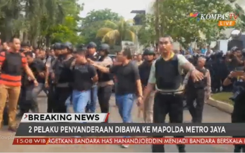 brimob-di-pondok-indah-nih7_20160903_151743.jpg