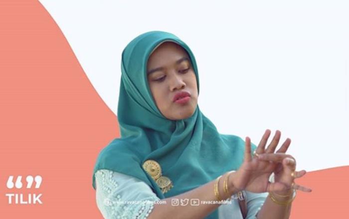 bu-tejo-di-film-pendek-tilik.jpg