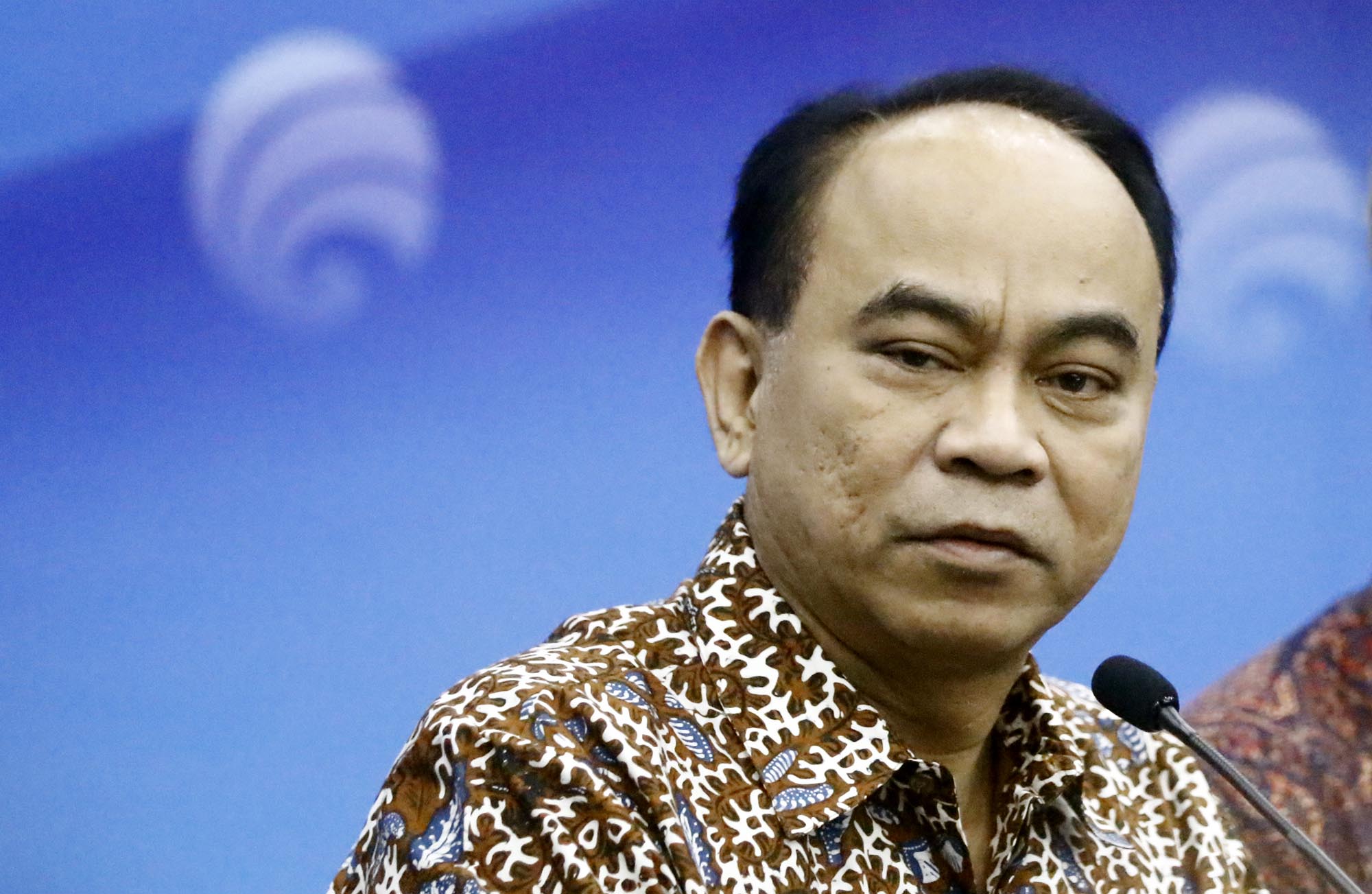 budi-arie-setiadi-tutus-akses-846047-konten-judi-online_20230720_232046.jpg