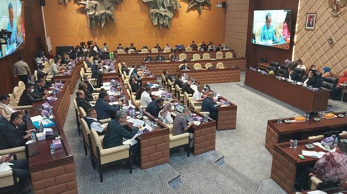 budi-karya-mau-ikn-jumat-tinjau-transportasi-mssal.jpg