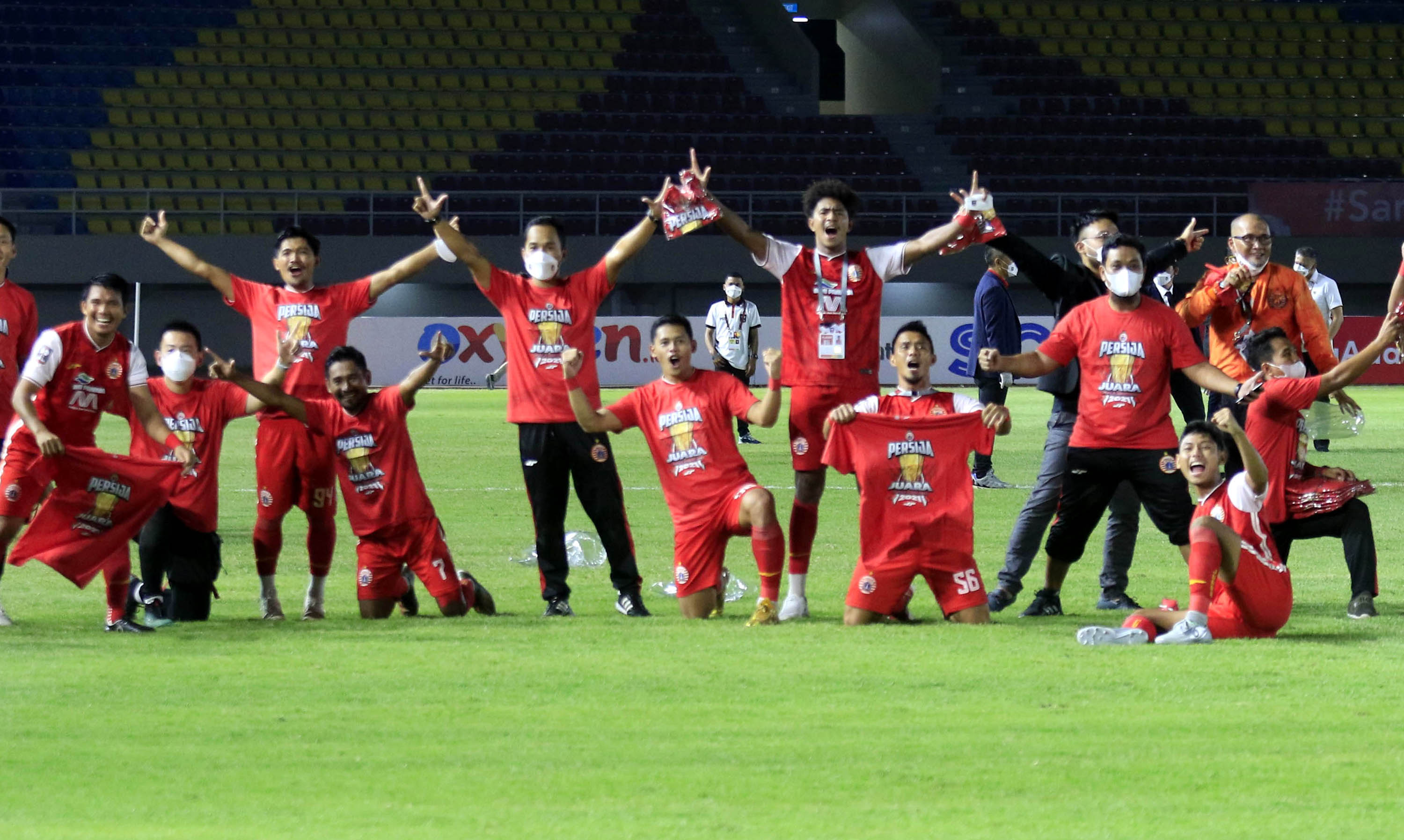 bungkam-persib-bandung-persija-jakarta-juara-piala-menpora-2021_20210426_005254.jpg