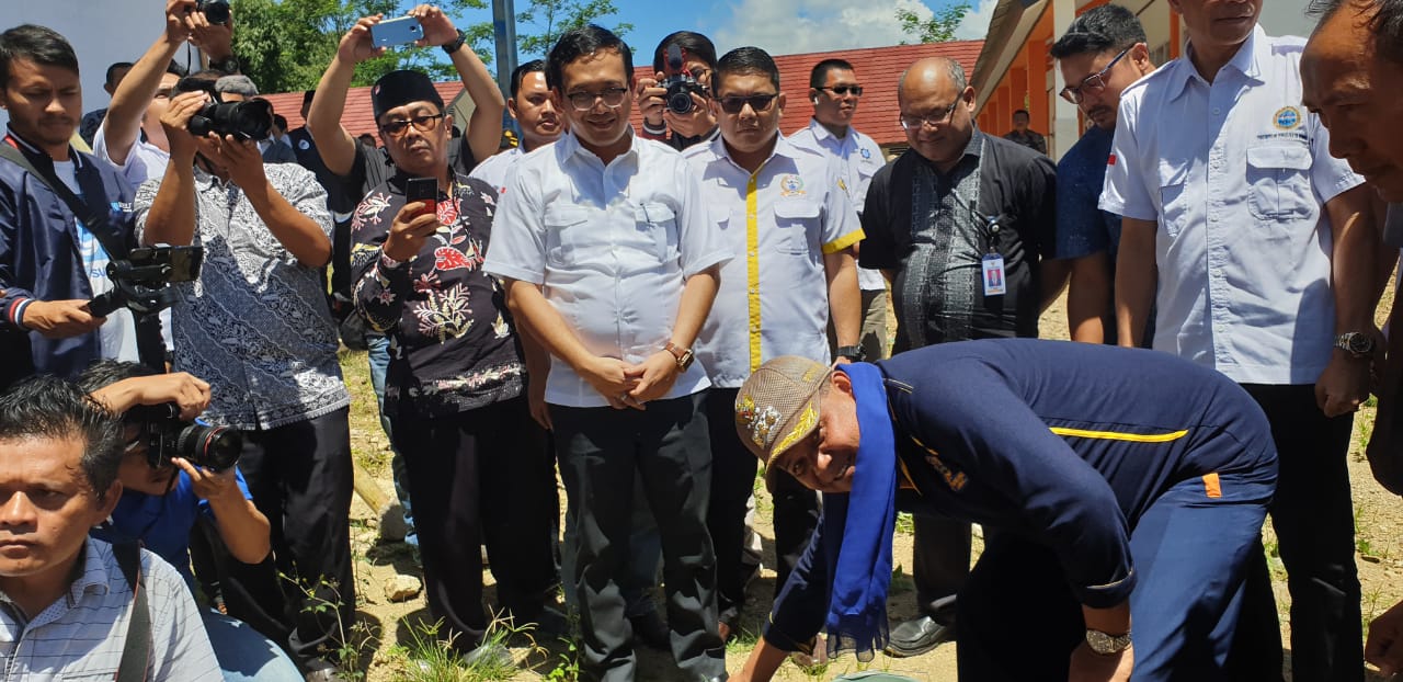 bupati-aa-umbara-resmikan-pilot-project-csr_20190323_225315.jpg