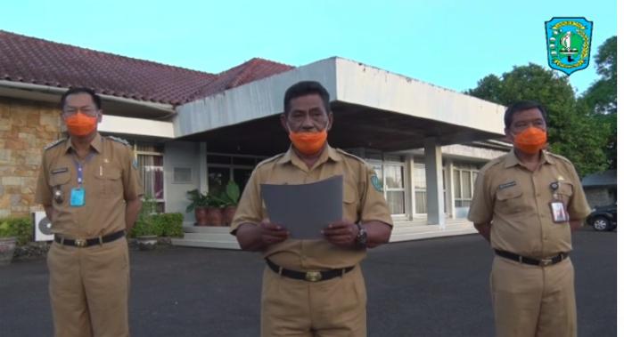 bupati-belitung-sahani-saleh-dan-wabup-isyak-meirobie.jpg