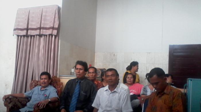 bupati-digugat_20160721_184426.jpg
