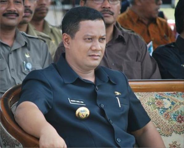 bupati-mojokerto-mustafa-kamal-pasa_20141114_230625.jpg