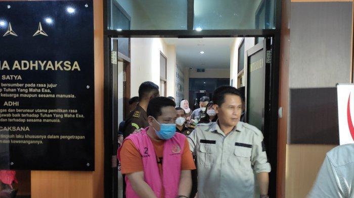 buron12-tahun1.jpg