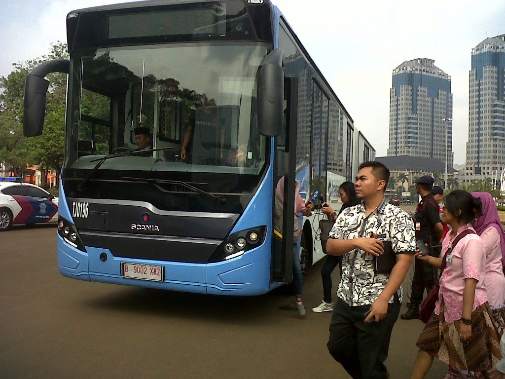 bus-baru-trans-jakarta_20150622_123511.jpg