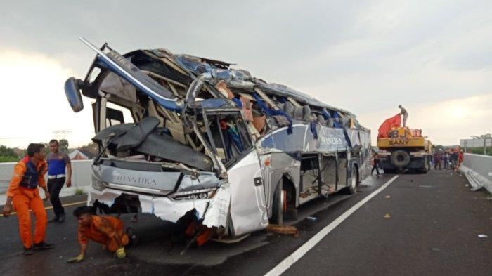 bus-new-shantika-laka_.jpg