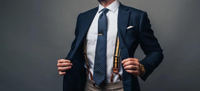 3 Cara Simpel Memakai Dasi, Teknik The Four in Hand Knot Paling Mudah Dipelajari