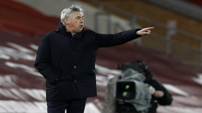carlo-ancelotti-selama-pertandingan-melawan-liverpool.jpg