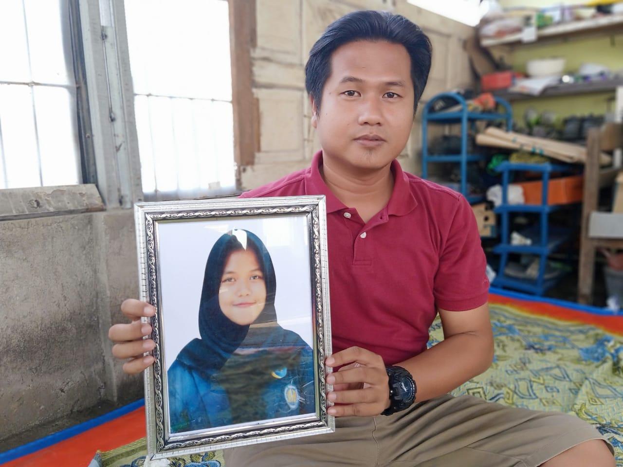 Pesan Sujak, Ayahanda Husnia untuk Warga di Natuna:Tolong Diterima dengan Baik