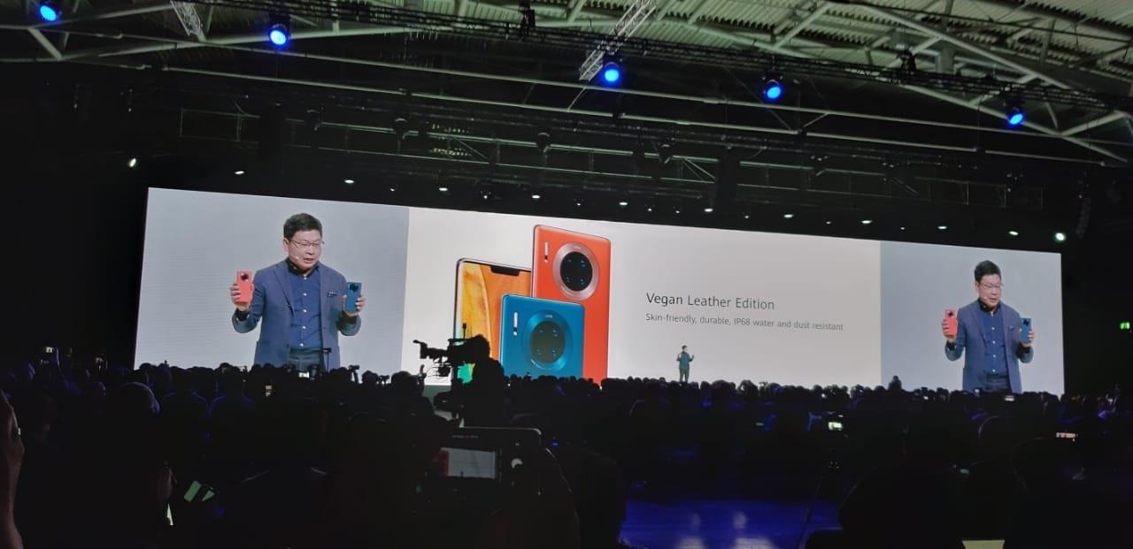 ceo-huawei-richard-yu-saat-pelungcuran-ponsel-huawei-di-munchen-jerman.jpg