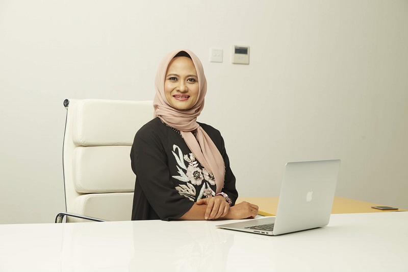 ceo-xl-axiata-dian-siswarini-ok_20180515_173616.jpg