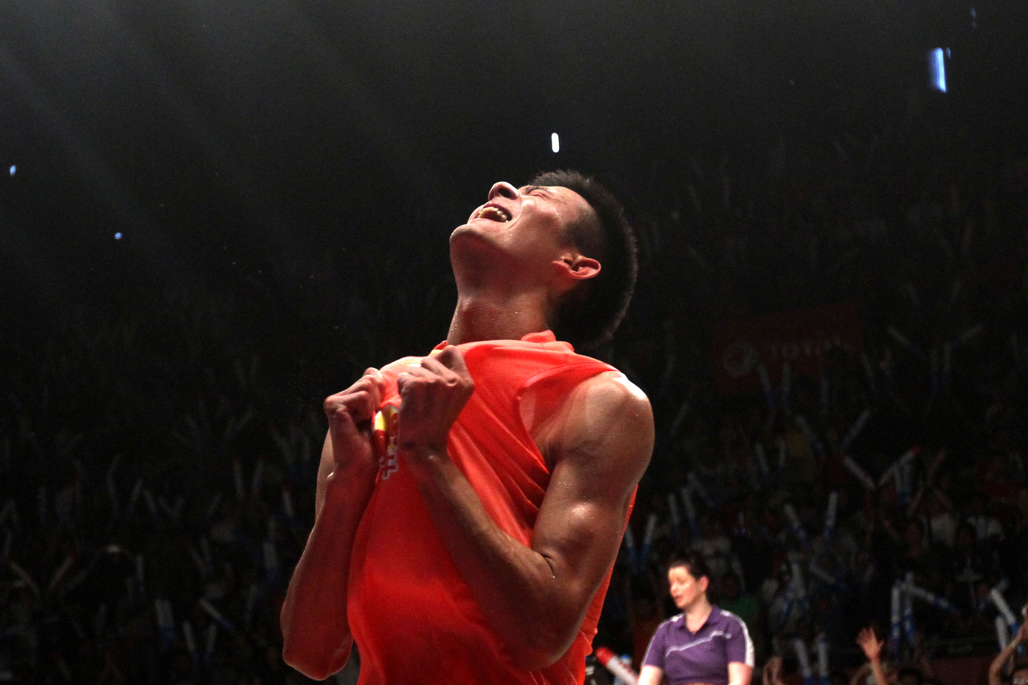 chen-long-pertahankan-gelar-juara-dunia_20150818_160139.jpg