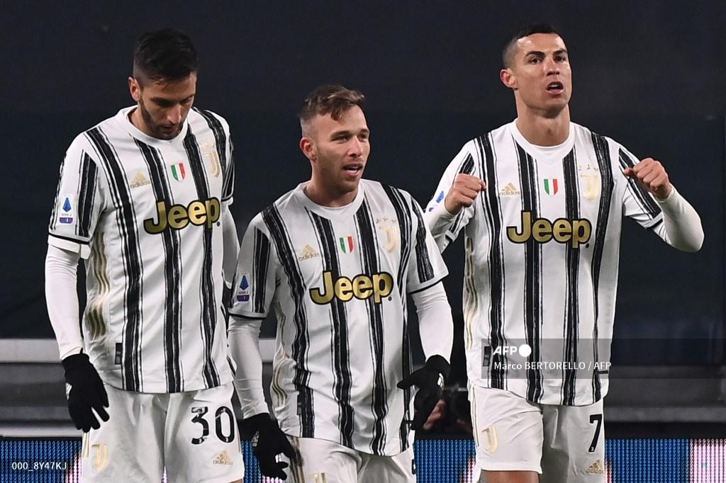 cristiano-ronaldo-kanan-merayakan-gol-dengan-rodrigo-bentancur-kiri-arthur.jpg