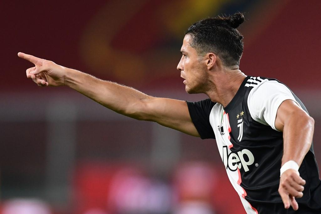 cristiano-ronaldo-mencetak-gol-menghadapi-genoa-di-liga-italia.jpg