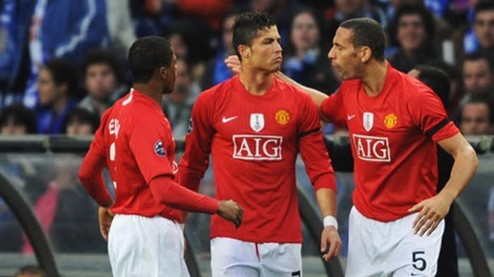 cristiano-ronaldo-saat-merayakan-gol-pertamanya_20161110_135907.jpg