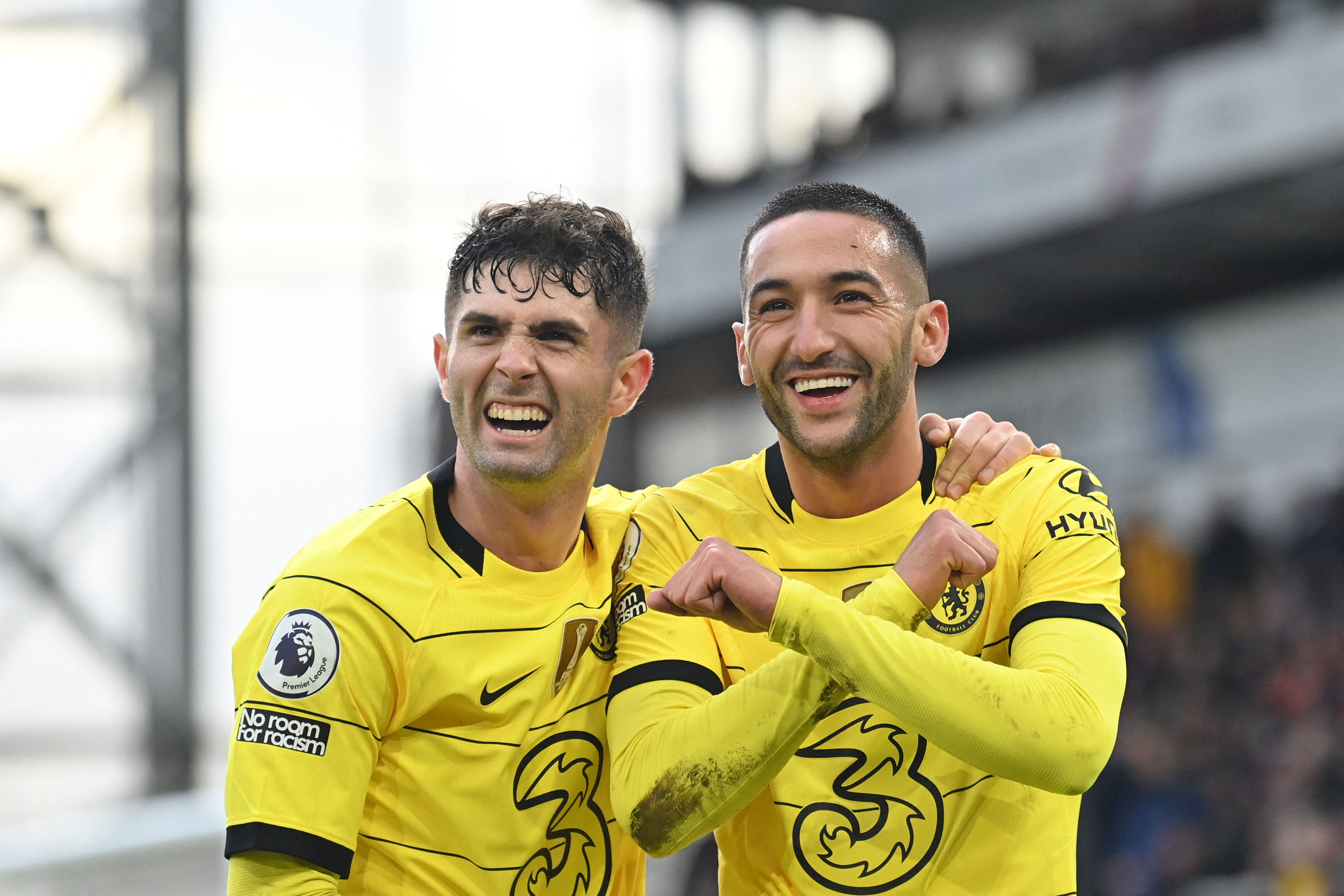 crystal-palace-vs-chelsea-the-blues-curi-poin-di-menit-akhir_20220221_223908.jpg