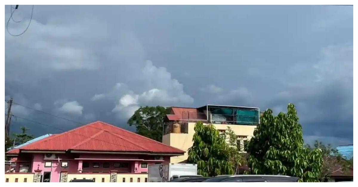 cuaca-di-kota-sorong-mendung.jpg