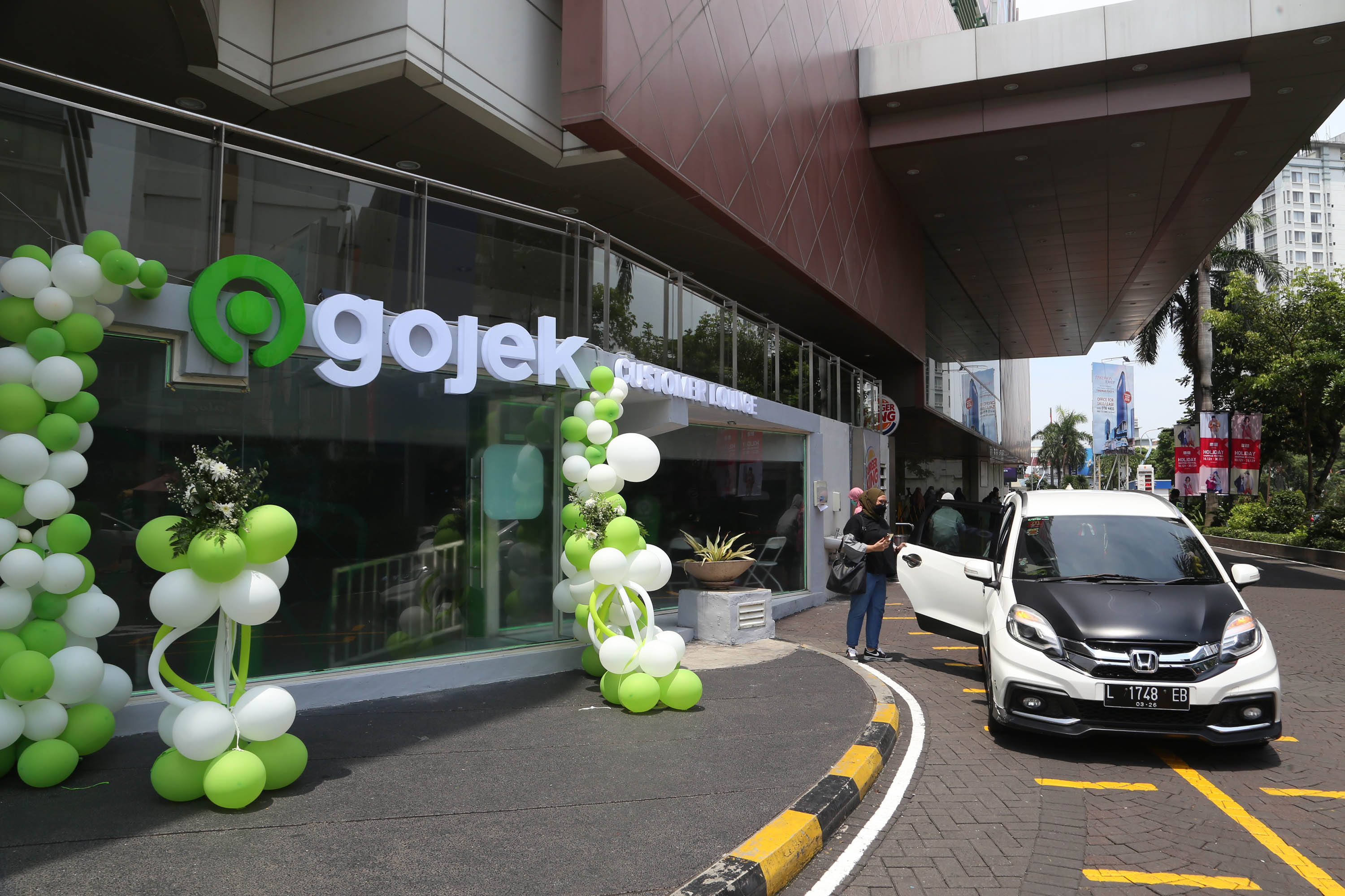 customer-lounge-dan-shelter-mitra-driver-gojek-di-tp1_20211213_203106.jpg