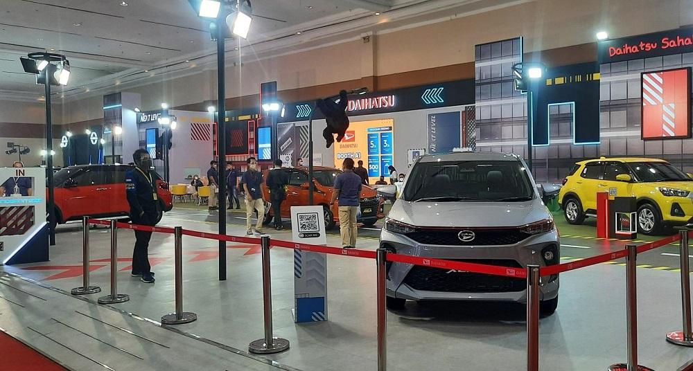 dan-berkonsep-urban-city-booth-daihatsu-yang-berlokasi-di-nomor-a1-seluas-703-m2.jpg