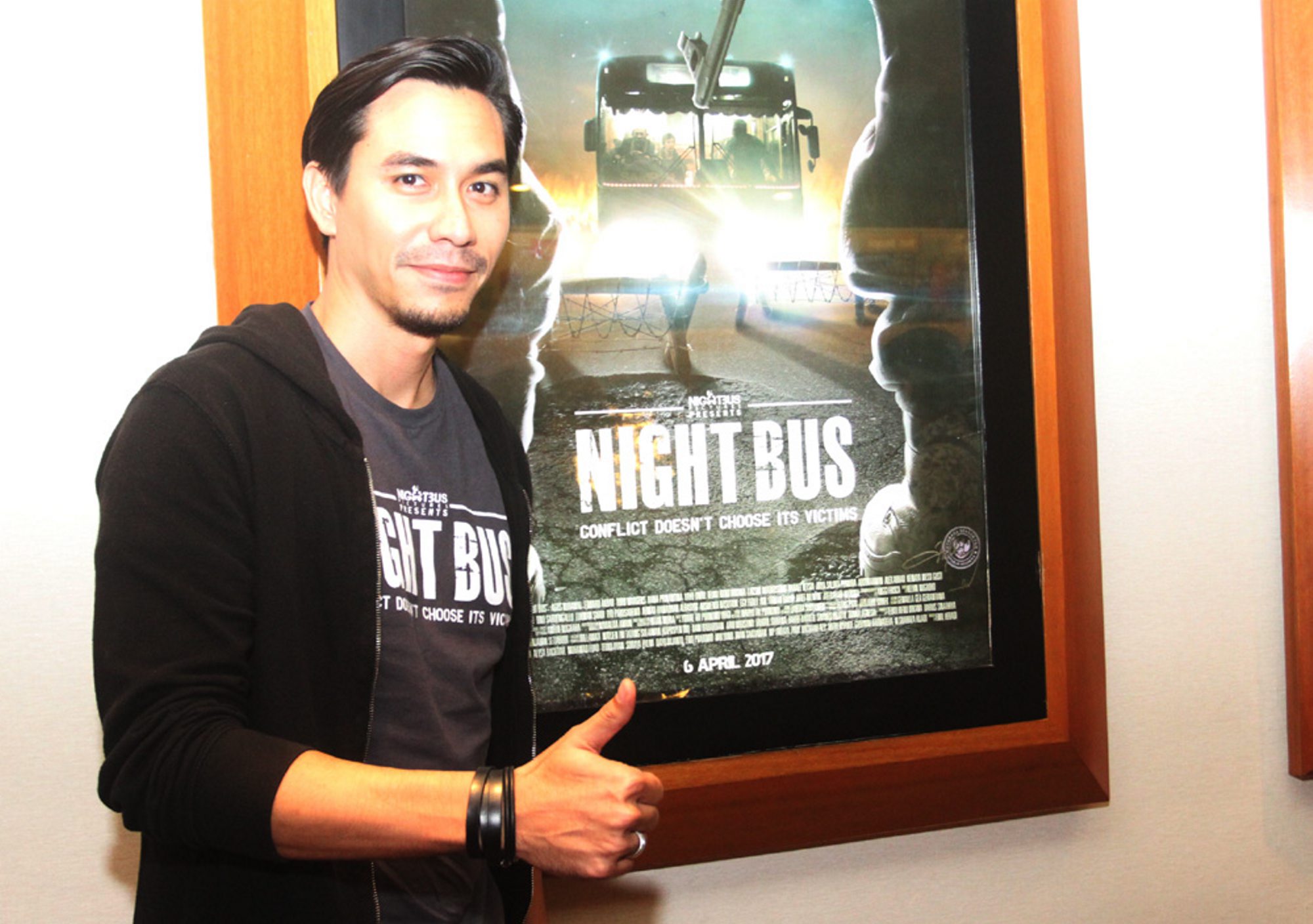 darius-sinathrya-produseri-film-night-bus_20170407_143700.jpg