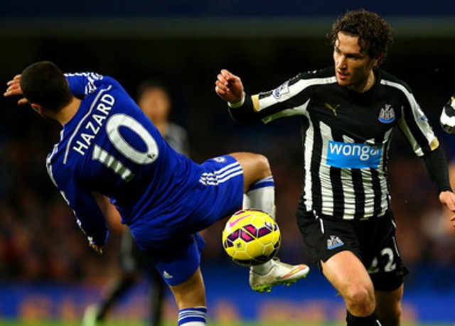 daryl-janmaat-berebutbolaee_20150121_134805.jpg