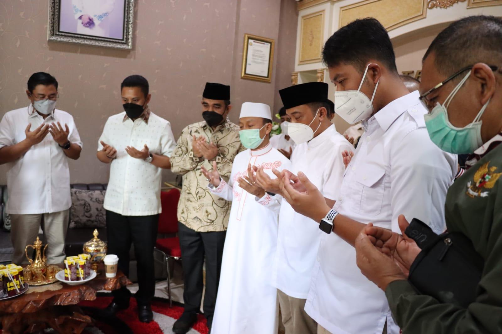 Ustaz Das'ad saat bertemu Sekjen Partai Gerindra Ahmad Muzani dan rombongan di Makassar pada Sabtu (9/10/2021) lalu.