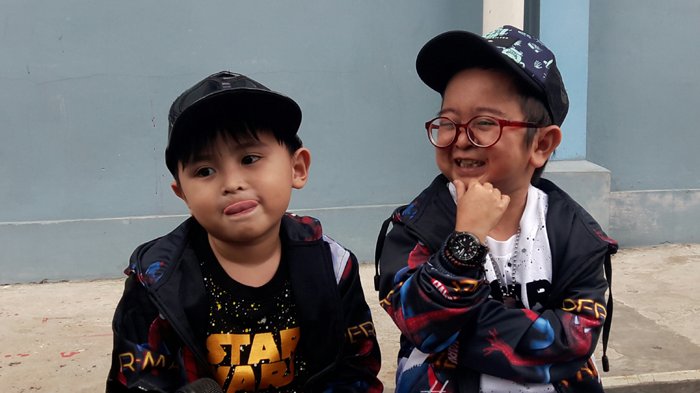daus-mini-dan-haykal-anaknya_20180627_120532.jpg