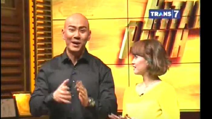 deddy-corbuzier-dan-chika-jessica-di-hitam-putih_20151003_151529.jpg