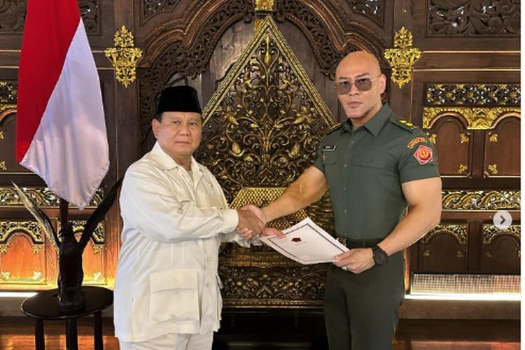 dedy-corvuzier-dapat-pangkat-letkol.jpg