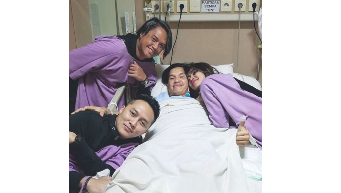demian-edison-wardhana-istri-edison-dan-kakak-edison_20171205_210210.jpg